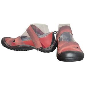 J-41 ADVENTURE Peak Burgundy Leather Slip On Trail Flat Women’s Size‎ 8